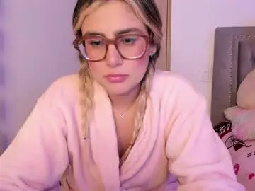Chaturbate Adult Video Chat of liahkimi