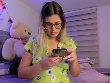 Chaturbate Live Sex Cam of liahkimi