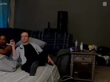 Chaturbate Live Sex Cam of dilldough405