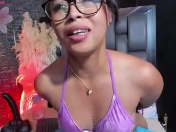 Chaturbate Free Porn Cam of assia_roos