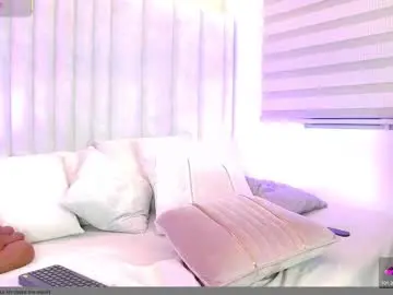 Chaturbate Live Sex Cam of im_helina