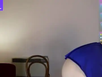 Chaturbate Free Live Porn of miamoon123