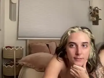 Chaturbate Nude Webcam of lill_daddysgirl