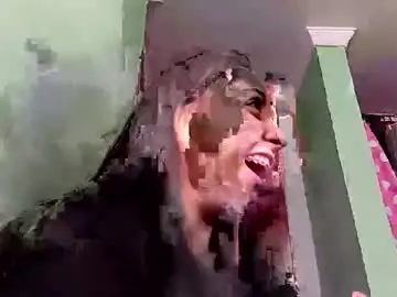 Chaturbate Live Sex of anniehh_