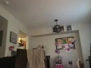 Chaturbate Free Porn Cam of thedevinemilf