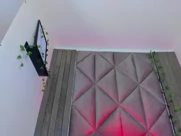 Chaturbate Watch Live Sex Cams of briaconner_
