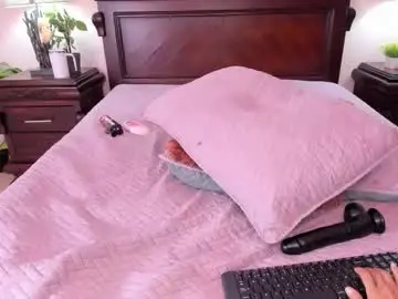 Chaturbate Live Sex Cam of arisweett