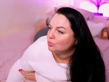 Chaturbate Watch Live Sex Cams of amalia_minkxx