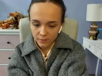 Chaturbate Sex Cam of emilly_lust99