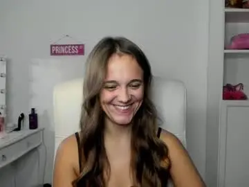 Chaturbate Live Sex Cam of emilly_lust99