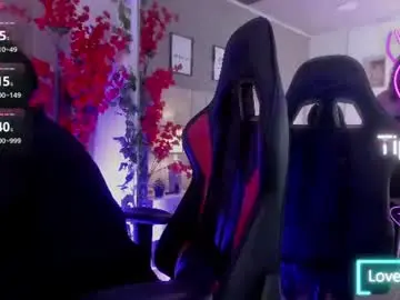 Chaturbate Sex Chat of kiara_kismet9