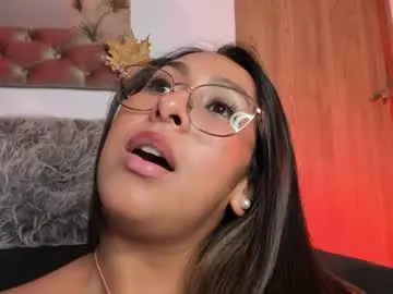 Chaturbate Live Sex Cam of amelyamann