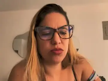 Chaturbate Adult Video Chat of asslyflower