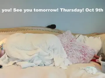 Chaturbate Live Porn of eatmygingersnapps