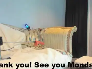 Chaturbate Free Live Porn of eatmygingersnapps