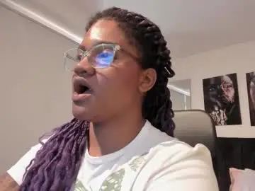 Chaturbate Live Sex Cam of zahra_rose