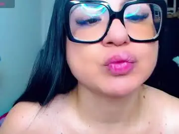 Chaturbate Best live sex cam show of _curvy_mature_