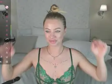 Chaturbate Private Sex Chat of monica_rois