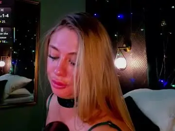 Chaturbate Sex Chat of monica_rois