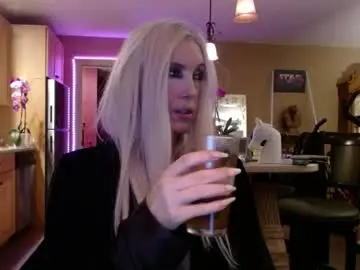 Chaturbate Live Sex of danikawhite69