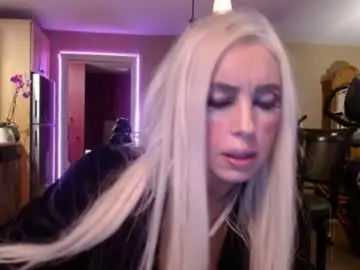 Chaturbate Best live sex cam show of danikawhite69