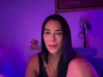 Chaturbate Best live sex cam show of mistresslavinia_