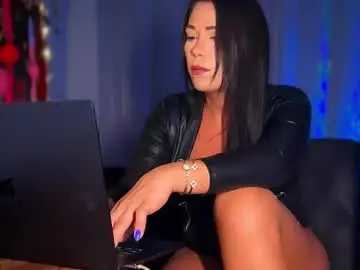 Chaturbate Live Porn of mistresslavinia_