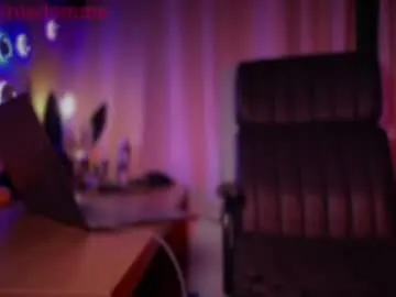 Chaturbate Watch Live Sex Cams of mistresslavinia_