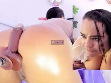 Chaturbate Free Porn Cam of ariana_girl_