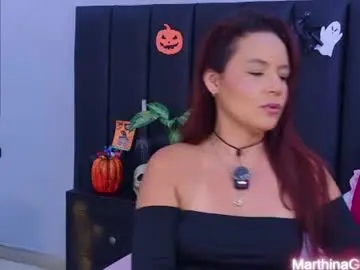 Chaturbate Live Sex Cam of marthinag_