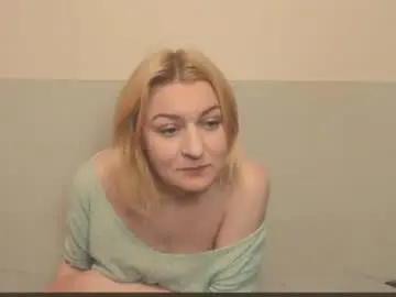 Chaturbate Live Sex Cam of the_basic_instinctt