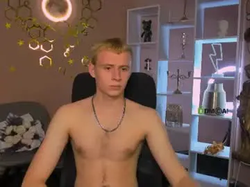 Chaturbate Live Sex Cam of rafael_bien