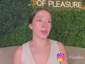 Chaturbate Live Sex Cam of chloe_dee_