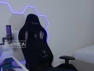 Chaturbate Free Porn Cam of skyqueeni
