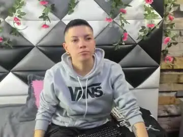 Chaturbate Live Sex Cam of beata_johns