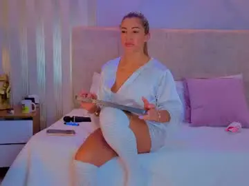 Chaturbate Free Live Porn of tayra_pradit