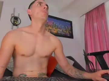 Chaturbate Live Sex Cam of joelandalexa