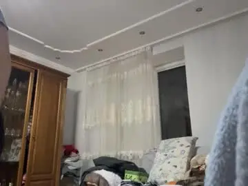 Chaturbate Live Sex Cam of miraeve