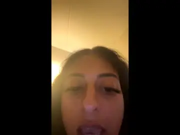 Chaturbate Free Porn Cam of savannahtakethisbanana
