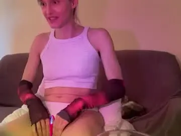 Chaturbate Adult Video Chat of leah_elfie