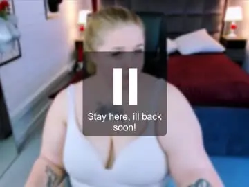 Chaturbate Live Sex Cam of sladadeew