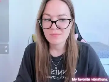 Chaturbate Free Porn Cam of ami_amour_