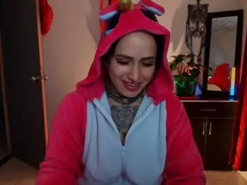 Chaturbate Sex Cam of tinnadawson