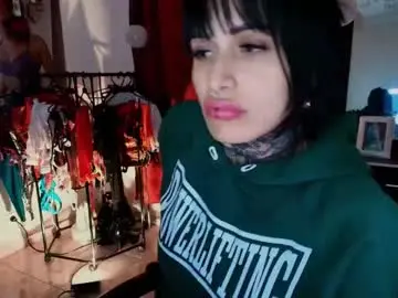 Chaturbate Free Porn Cam of tinnadawson