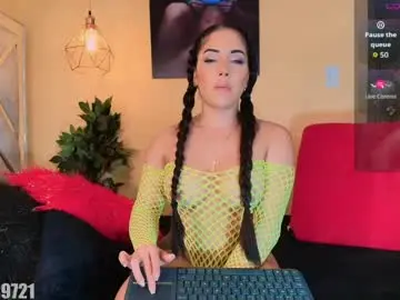 Chaturbate Live Sex Cam of marcela_davila1