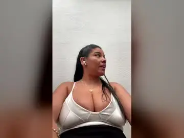 Chaturbate Sex Cam of mariana_c