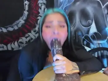 Chaturbate Live Sex Cam of cherry_jenklins87