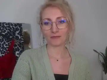 Chaturbate Best live sex cam show of cinderellamoon