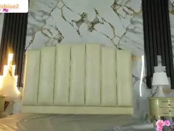 Chaturbate Live Sex Cam of molliebue1
