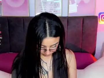 Chaturbate Nude Webcam of hinataweed01